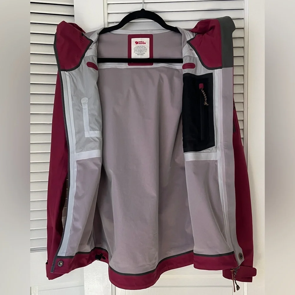 Fjallraven Dark Fuchsia Waterproof Keb Eco-Shell Jacket Sz XS - Picture 13 of 16
